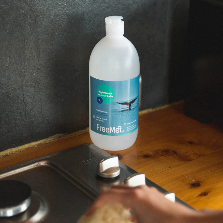 Higienizante de cocina y baño Freemet 1 litro